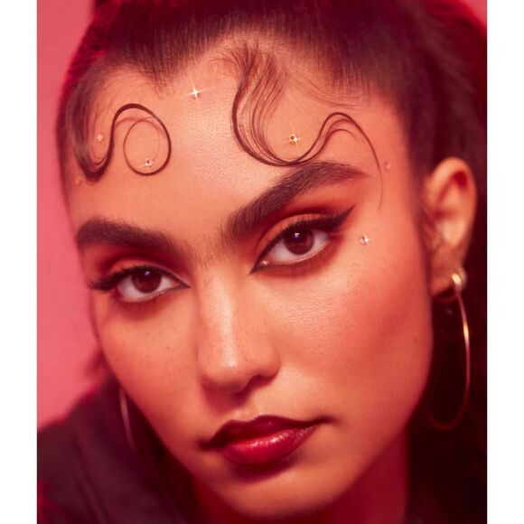 NEW Pley Beauty Nudie Pley Things Reusable Face and Body Gems Festival - Picture 10 of 11